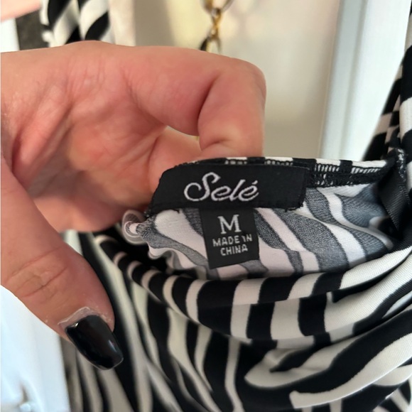 Y2K zebra striped top size medium - Picture 3 of 4